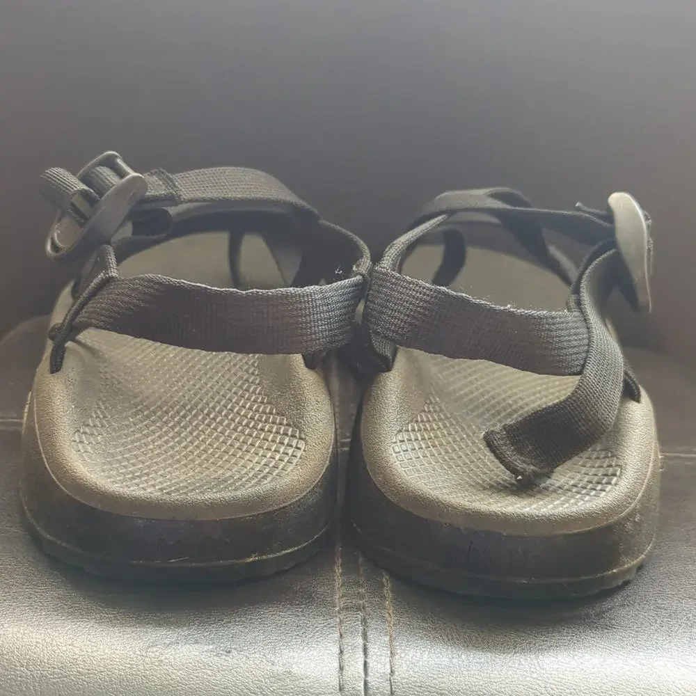 Chaco Z/Cloud Strappy Outdoor Hiking Comfort Camping Summer Sandals
